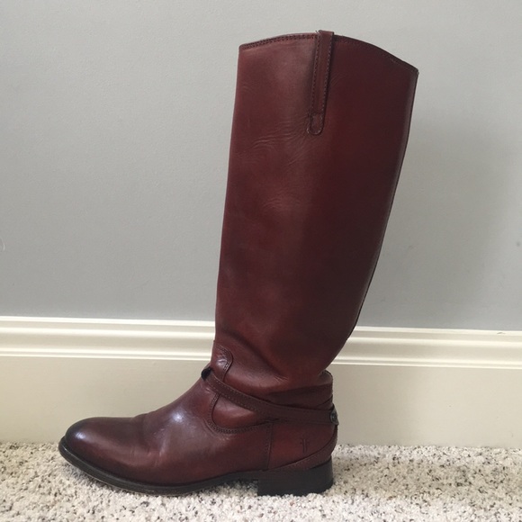 Lindsay Plate (Burnt Red) by The Frye Company - Picture 4 of 8